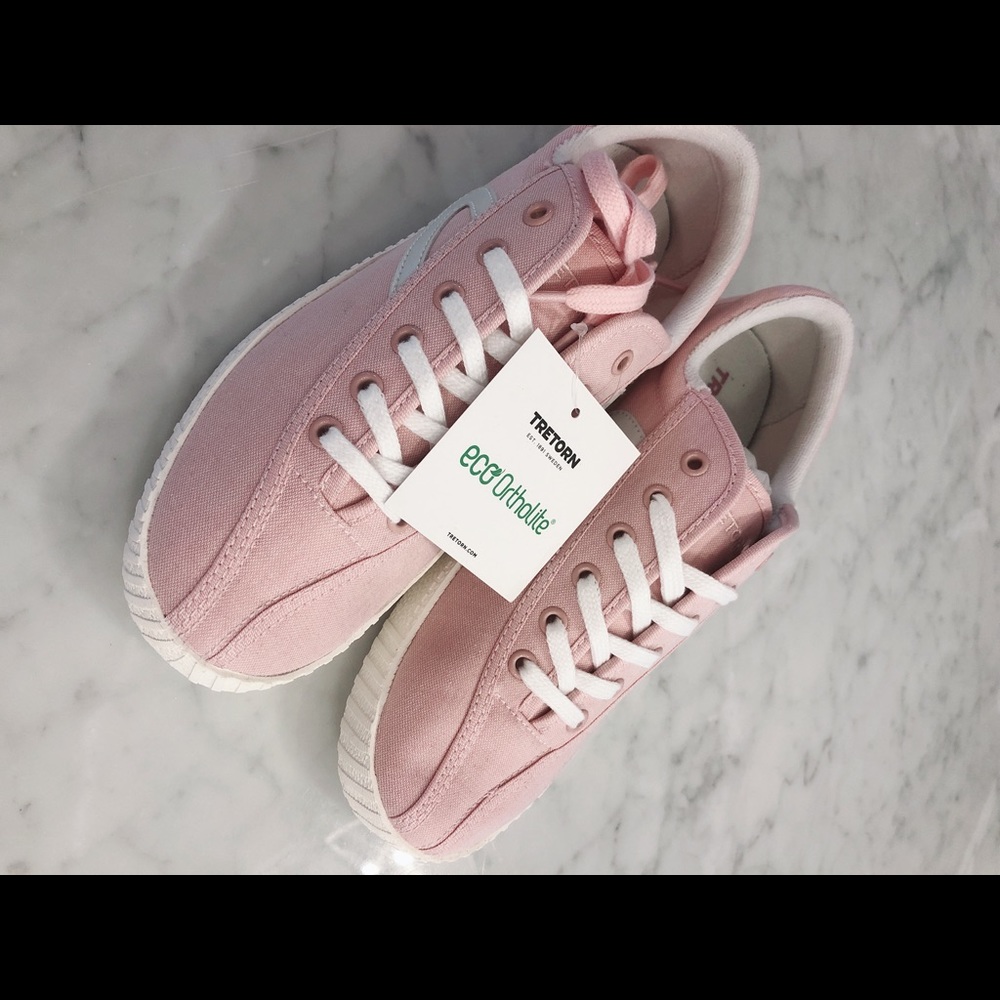 BRAND NEW. Tretorn women’s byline plus sneaker